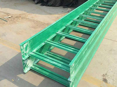 桂林玻璃钢梯式电缆桥架